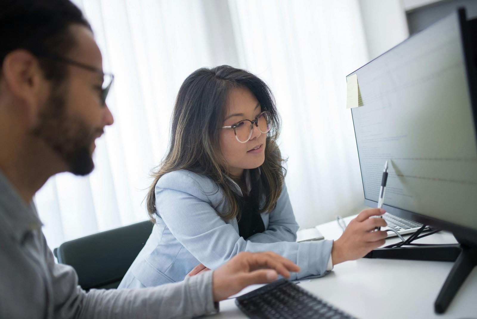 Coworkers-demonstrating-empathy-and-effective-communication-during-a-team-meeting